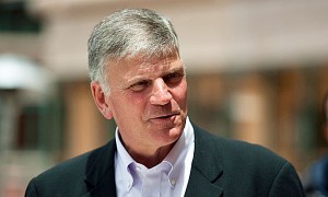 franklin-graham-no-tie-600